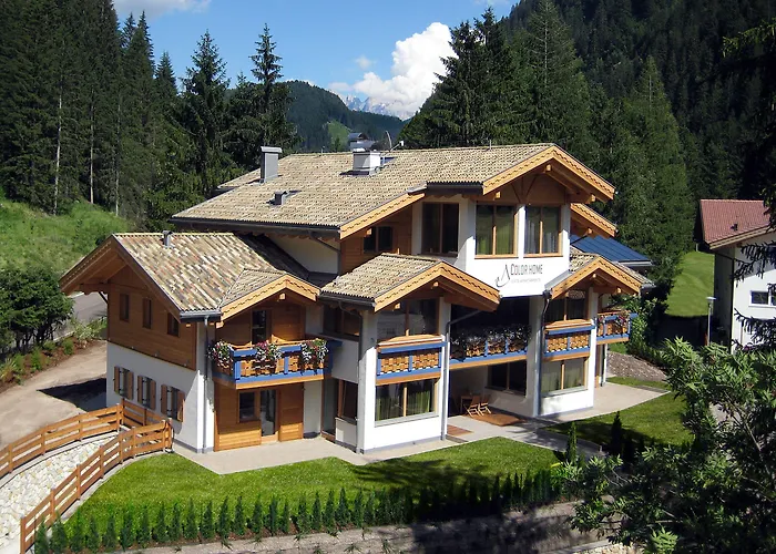Color Home Suite Apartments Predazzo